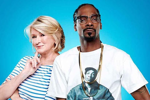 Snoop Dogg Gives Friend Martha Stewart a Helping Hand in Cannabis Business